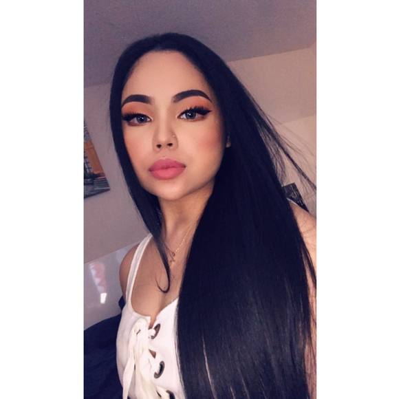 Meet your Posher, Trizia - Picture 1 of 1